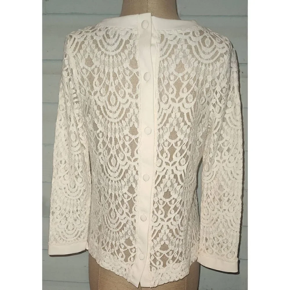 Banana Republic Button Up Back Top Women's MEDIUM Cream Lace Long Sleeve Poly Bl